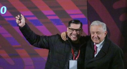 La historia de los relojes de AMLO que ha terminado por rifar o vender