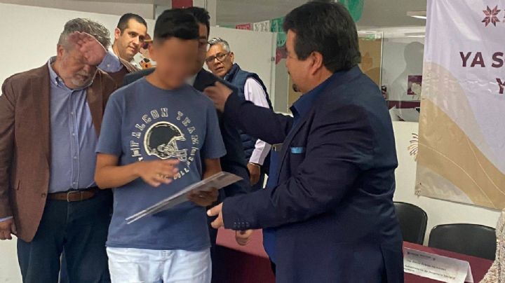 Hijos de migrantes hidalguenses reciben actas de nacimiento mexicana