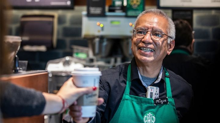 Domino´s Pizza y Starbucks van por adultos mayores