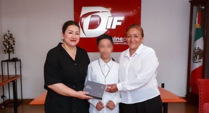 DIF Tlalnepantla transforma la vida de un niño al donar un aparato auditivo