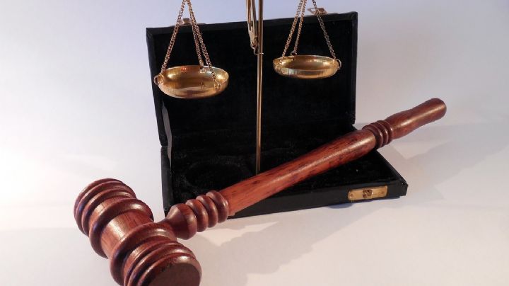 Trabajadores de Semarnat trabajan jornadas de 24 horas; no les pagaban horas extra