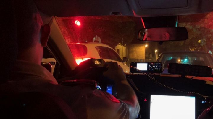 Captan a patrulla ‘Subiendo pasaje’