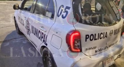 Pobladores de Nogales mandan al hospital a 2 policías municipales