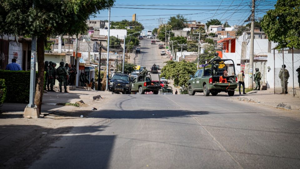 Durante el operativo, las fuerzas armadas encontraron a cuatro personas secuestradas, pero una ya había fallecido
