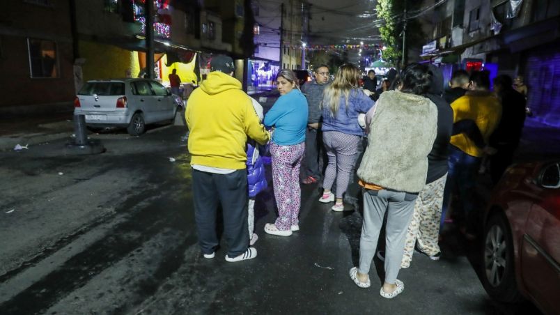 Un sismo de 6.1 grados despertó a los capitalinos en la madrugada