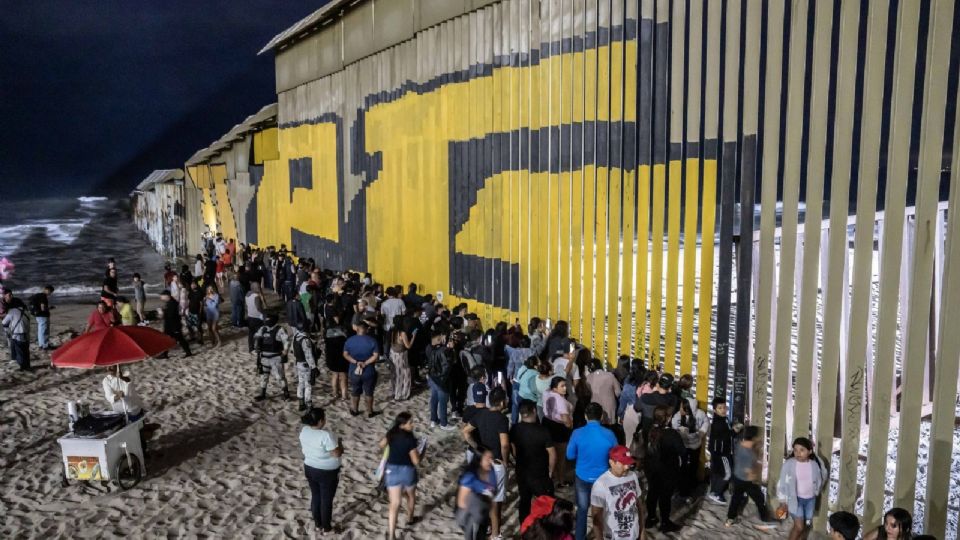 Migrantes en la frontera con México