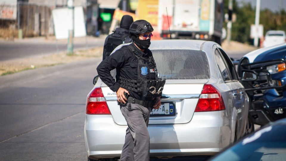 La víctima conducía un Nissan Versa gris y fue interceptada cerca de la avenida Guadalupe Victoria
