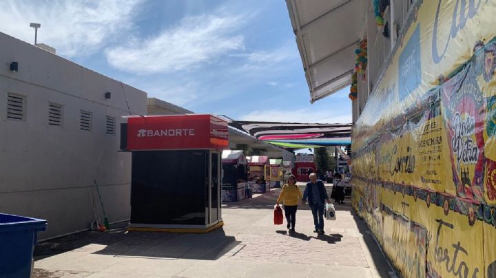 ¿Dónde están los cajeros en la Feria de León?