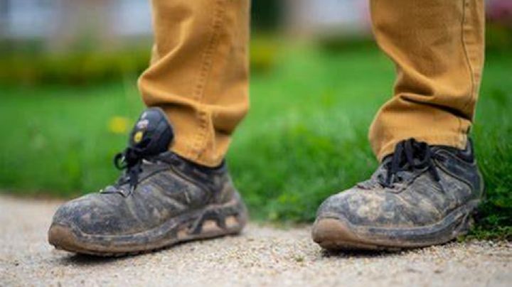 ¿Eres de las personas que siempre lleva los zapatos sucios? Esto dice la psicología