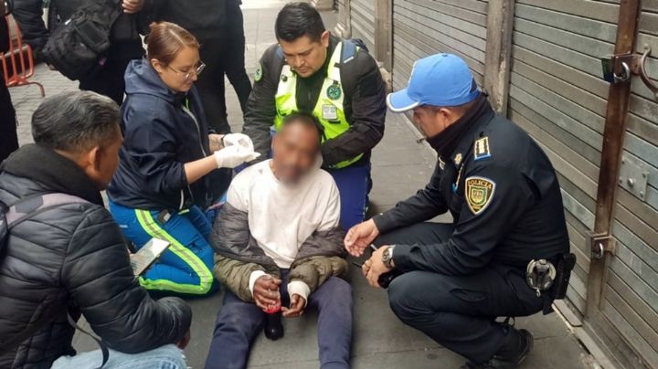 ¿Qué pasó en el Centro Histórico de la CDMX? Policías neutralizan a hombre con cúter en mano