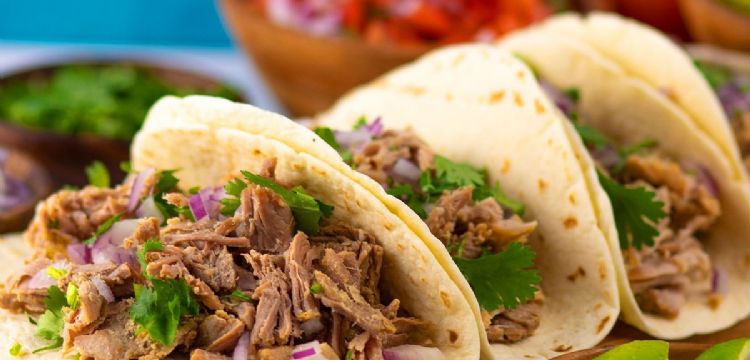 ¿Quién es el dueño de la taquería que hace los mejores tacos de carnitas?