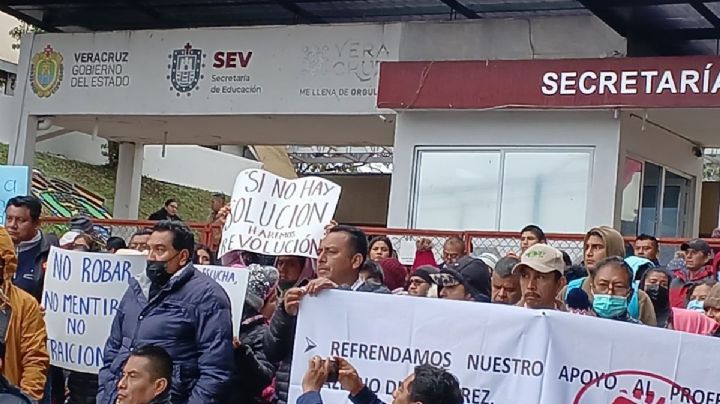 Maestros indígenas rechazan a directora de Educación Indígena de Veracruz