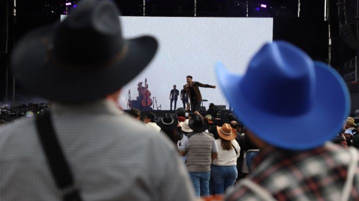 Declaran la guerra a música bélica: vetarían narcocorridos de escuelas, transporte y eventos