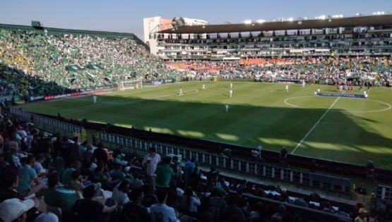 Aficionados saturan Estadio León para ver el debut de James Rodríguez