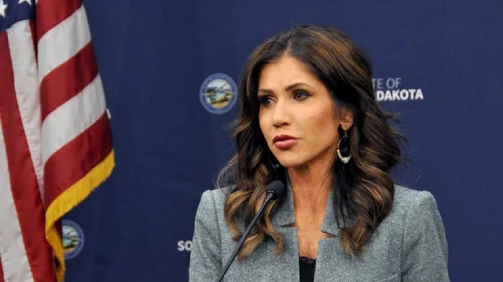 Kristi Noem, “La Cazamigrantes” que narró cómo mató a su perra "Cricket"