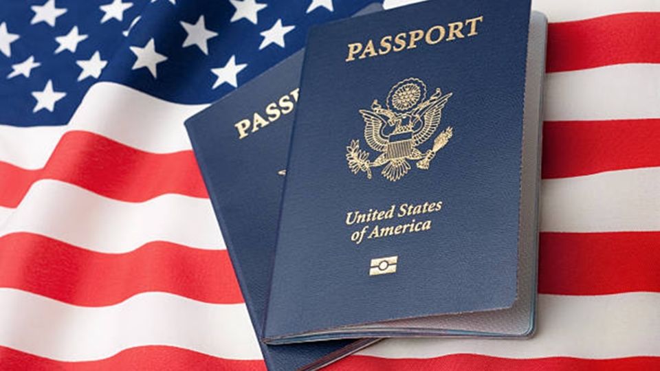 Adiós a los pasaportes inclusivos en EU, eliminan el género 'X'