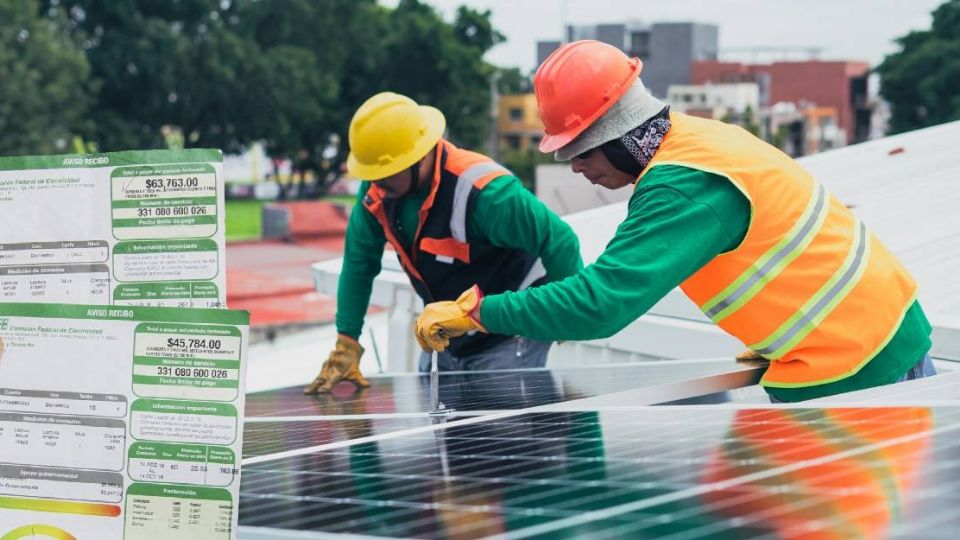 Con el programa de paneles solares se puede ahorrar en el pago del recibo de luz.