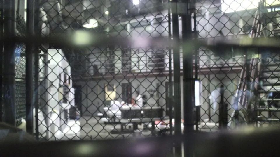 La base militar de Guantánamo fue abierta en 2002 por el entonces expresidente George W. Bush para retener a acusados de terrorismo.