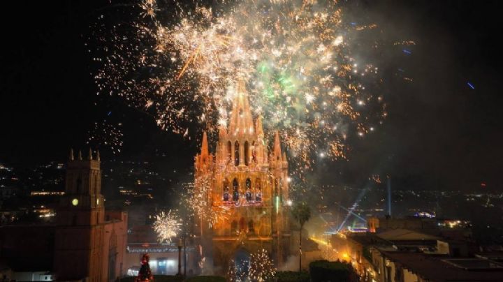 Lleno de magia y alegría recibe San Miguel de Allende el año nuevo 2025