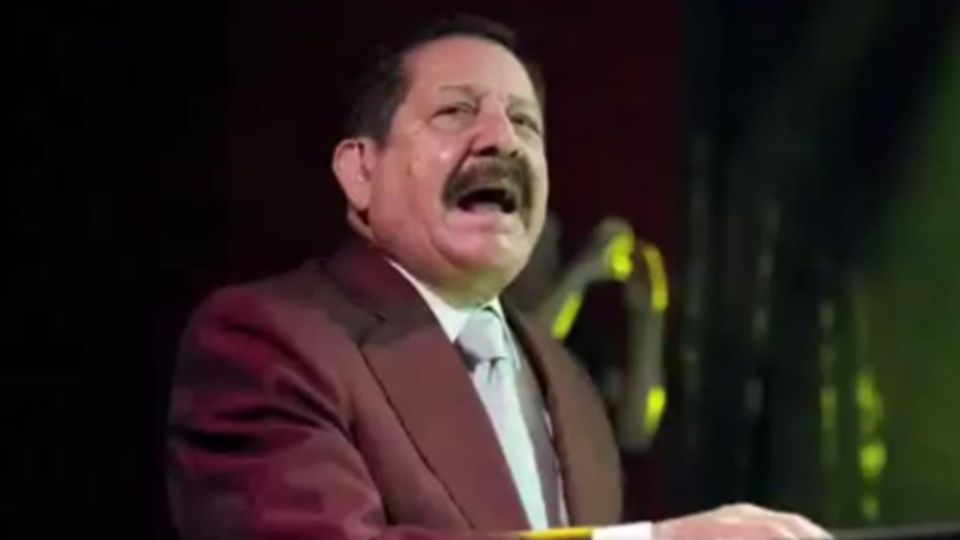 Con el que popularizó el éxito “Salomé”