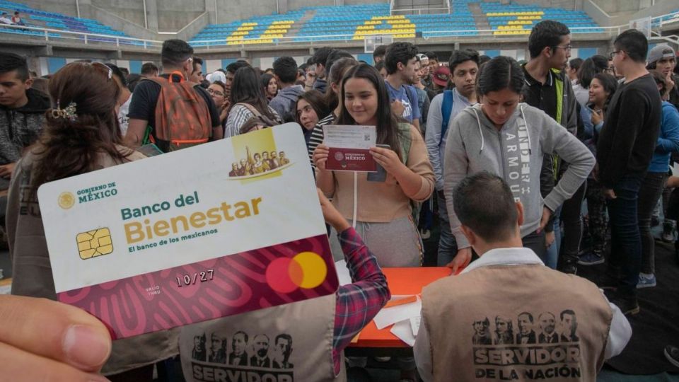 Aquí te decimos a partir de cuándo se comenzarán a entregar las tarjetas de la Beca Benito Juárez para los estudiantes de Guanajuato.