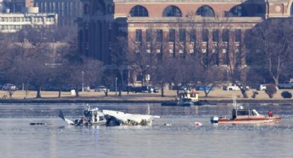 Accidente aéreo en Washington: Autoridades recuperan 41 cuerpos del río Potomac