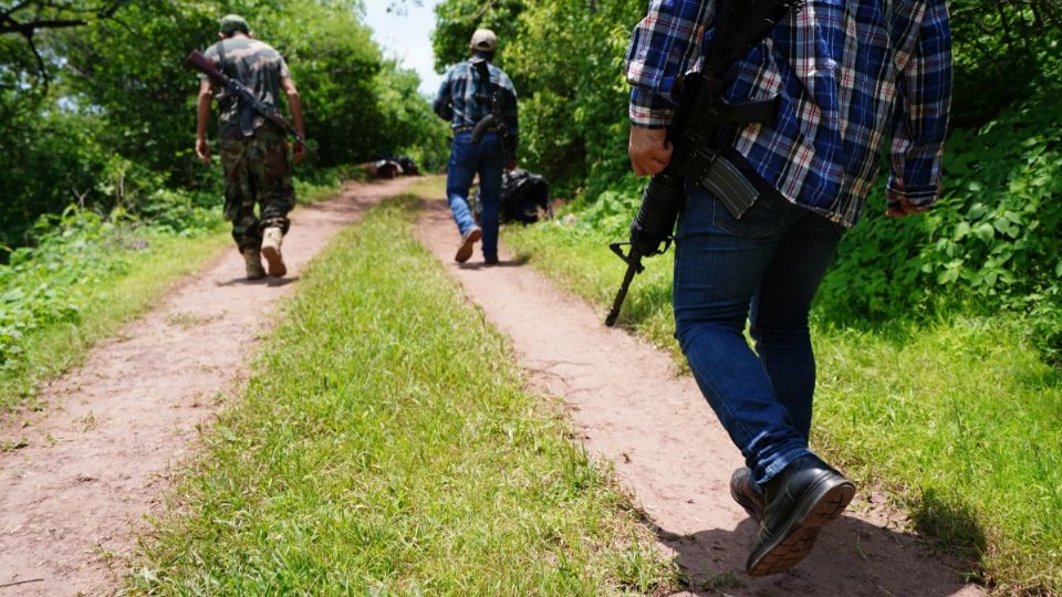 El asesinato ocurrió en el Cerro de El Venado, tras varios días de desplazamiento en Apatzingán.