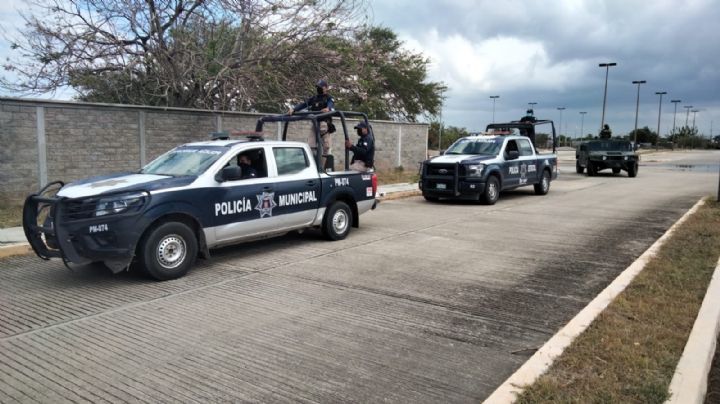 Con un rifle de asalto, hombres tratan de robar vehículo en Hidalgo, pero fallan y son detenidos