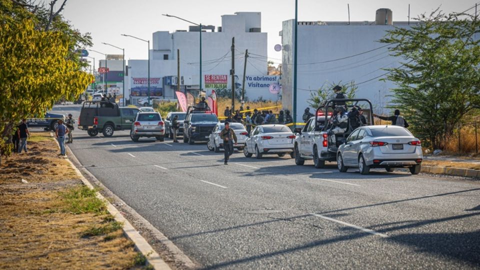 En Eldorado, comunidad estratégica por su proximidad a Culiacán, los enfrentamientos dejaron un saldo aún no cuantificado de víctimas.