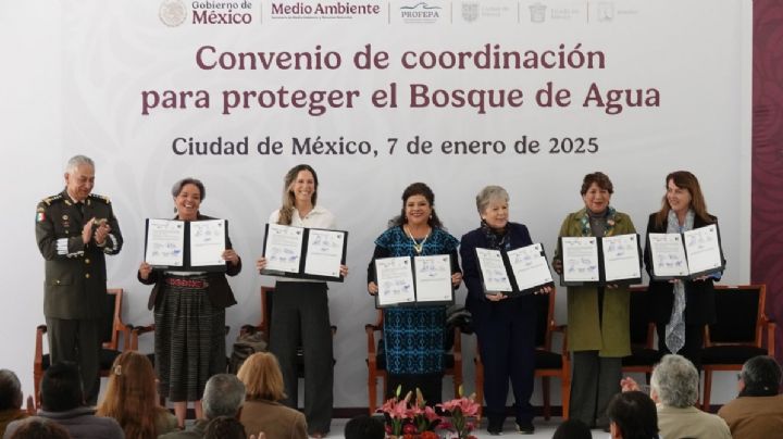 Firman convenio de protección del Bosque del Agua