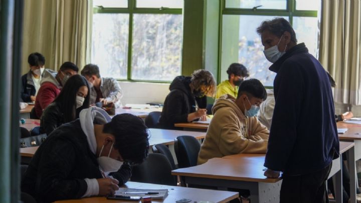 Pláticas y guías para maestros: el plan de combate vs fentanilo en escuelas