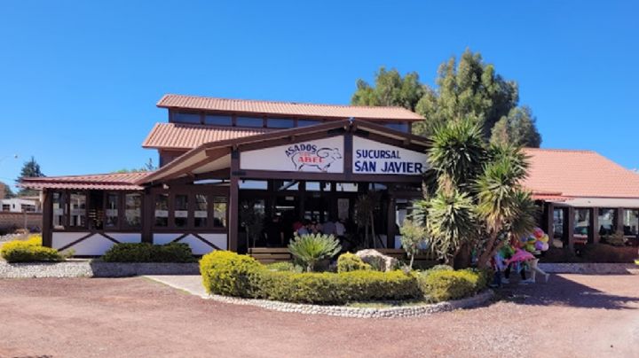 ¿Quién es el dueño de los restaurantes de Asados Don Abel en Pachuca?