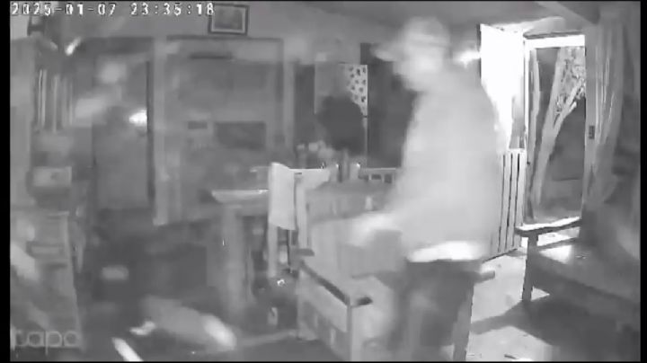 Hombres armados irrumpen en una vivienda de Cuernavaca | VIDEO