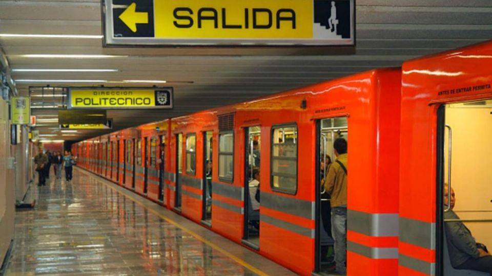 Mujer se arroja al Metro y fallece arrollada en estación Valle Gómez de la Línea 5