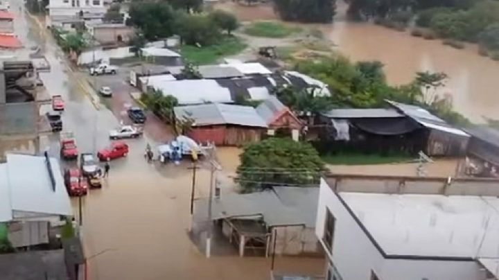 Metztitlán bajo el agua: reportan 17 localidades incomunicadas por lluvias del huracán Priscila