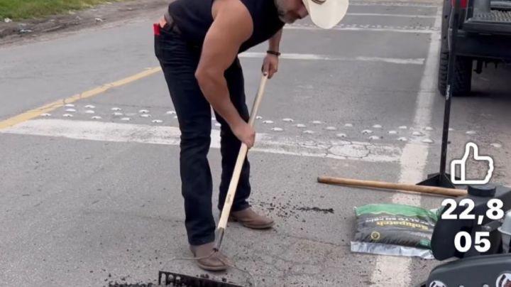 Influencer regio, Manuel Cantú "El Potro", tapó los baches que denunció "Don Nico" en Salvatierra