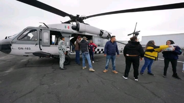 Con helicópteros, llevan víveres a Tianguistengo, Huehuetla y otros municipios damnificados por Priscilla