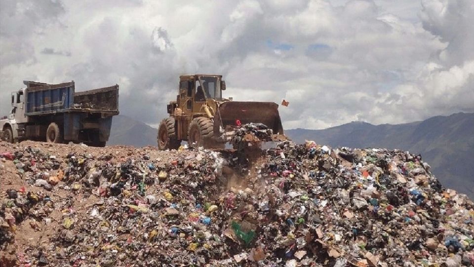 El relleno sanitario recibe la basura generada en asas y trabajos de Pachuca