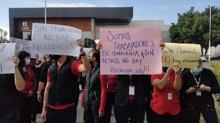 SAT León en paro: trabajadores se manifiestan