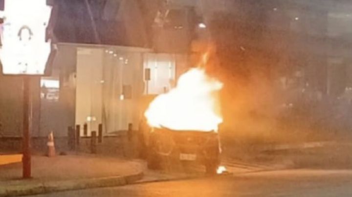 VIDEO capta explosión de coche bomba frente al Mall del Sol, en Guayaquil; hay un muerto