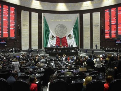 Reforma electoral debe pasar por referéndum, advierte experto de la UNAM