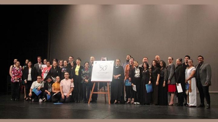 Danza UV celebró medio siglo como referente en la formación artística