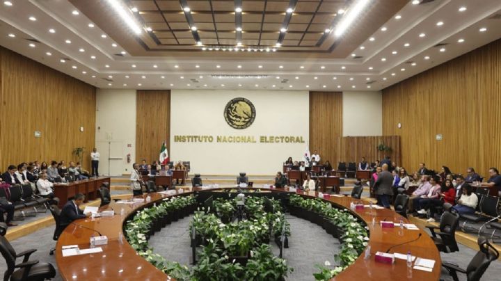 Otra renuncia en el INE: se queda sin titular de Comunicación