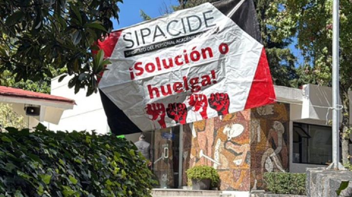 Trabajadores del CIDE protestan por salarios completos y quejas contra Romero Tellaeche