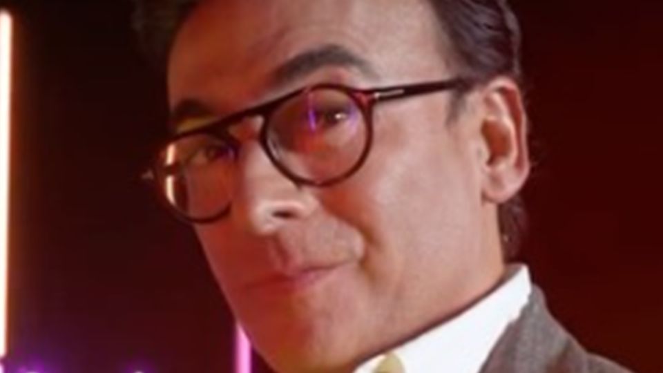 Que una televisora rival habría ejercido presiones