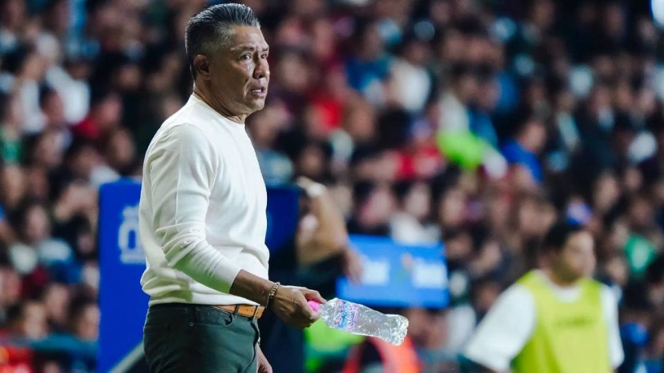 Nacho Ambriz tiene un difícil camino para hacer calificar a la Fiera.
