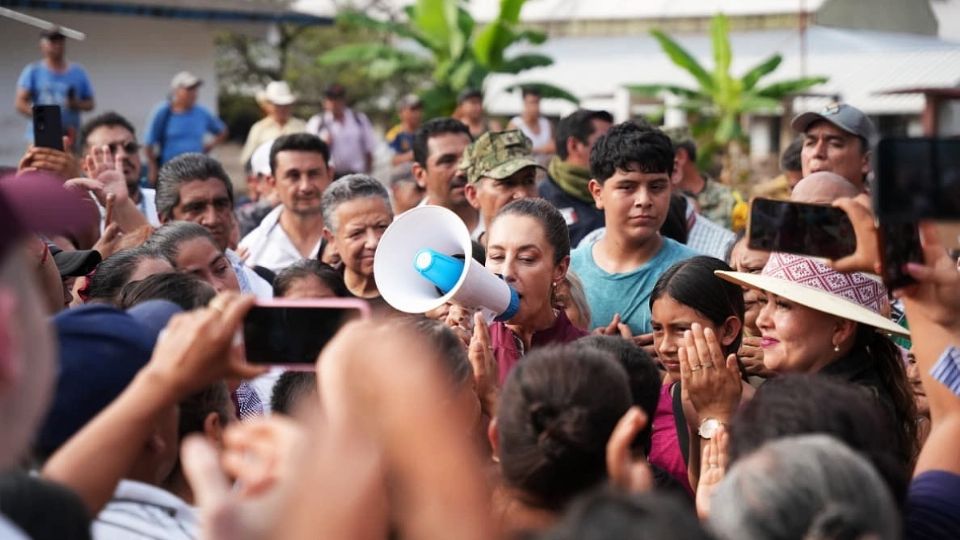 La presidenta Claudia Sheinbaum y el gobernador Julio Menchaca acudieron a la zona Otomí-Tepehua