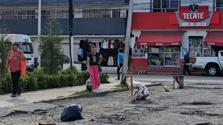 Franeleros hacen su agosto en el último día de la Feria de Pachuca