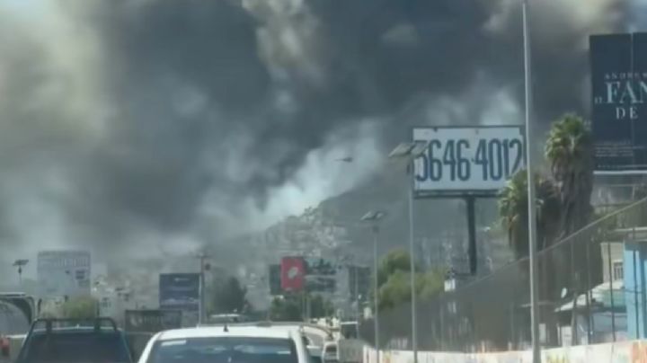 Autopista México-Pachuca afectada por humo de incendio en bodega; así luce I Fotos