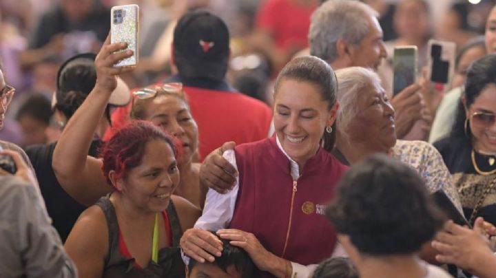 Claudia Sheinbaum entrega apoyos a damnificados en Poza Rica, en privado